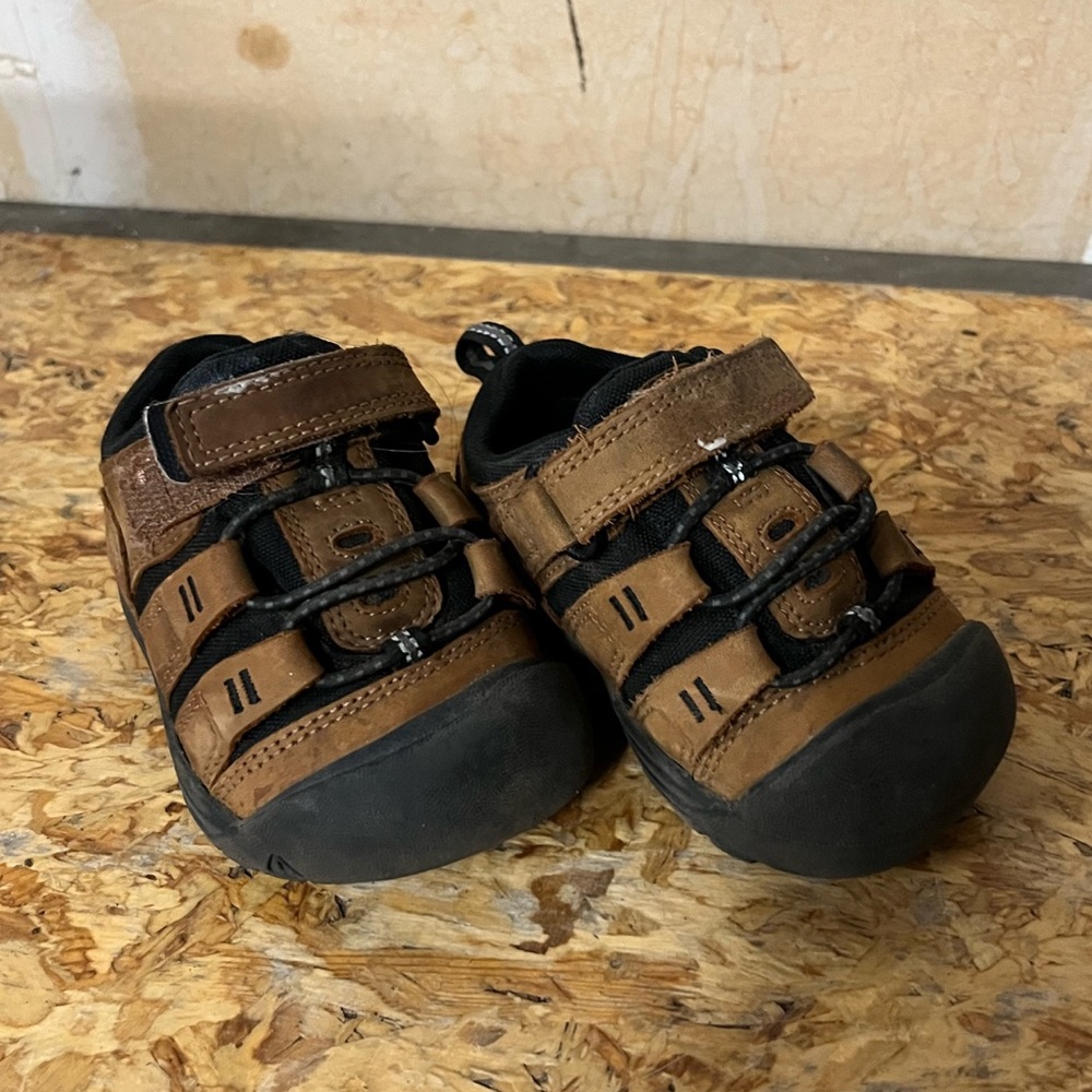Toddlers’ Keen Newport shoes